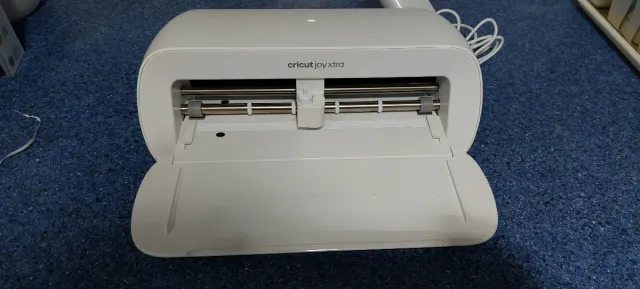 Cricut Joyxtra Tagliatrice Bianca + 6 vinili