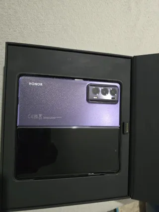 Honor Magic V2 512GB 16GB di RAM