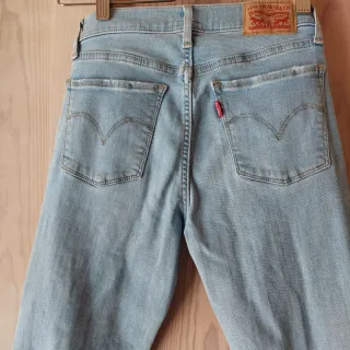 Pantalón Levi's 710 Super Skinny Talla 25