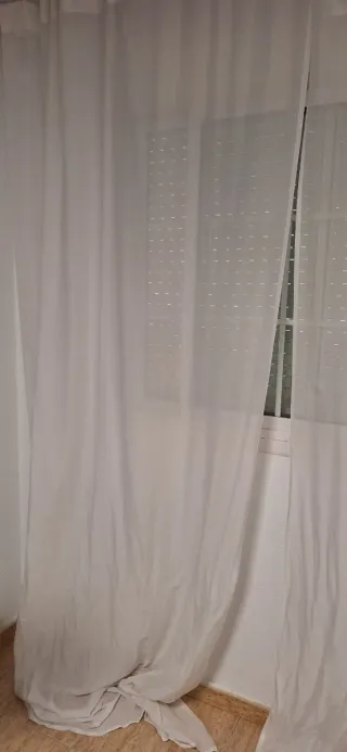 Cortinas blancas de tela