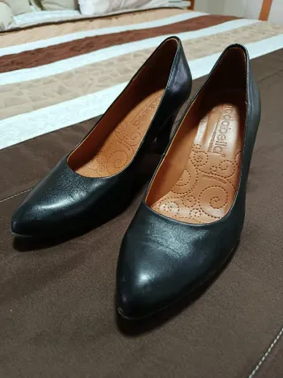Zapatos de tacón negros