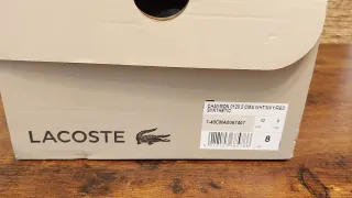 Zapatillas Lacoste Blancas y Azul Marino.