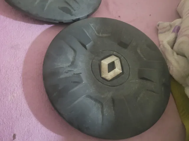 Tapacubos Renault Máster (2 unidades)