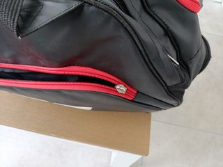 Paletero pádel negro y rojo