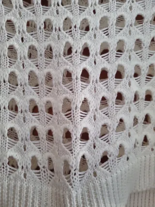 Jersey blanco de punto calado fino