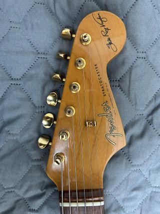 Fender Stratocaster SRV. Radio 12" Lollar Pick Ups