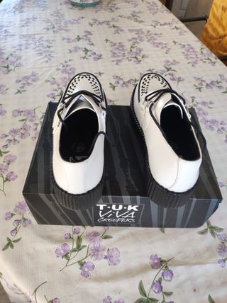 Zapatos Creepers Blancos con Cordones