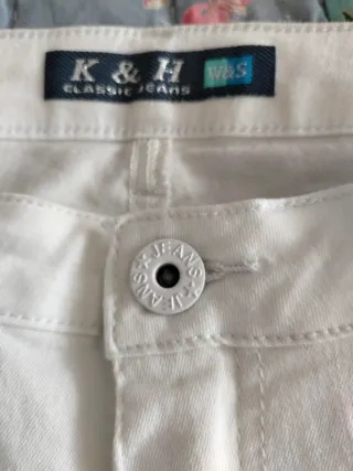 Pantalones blancos con brillos