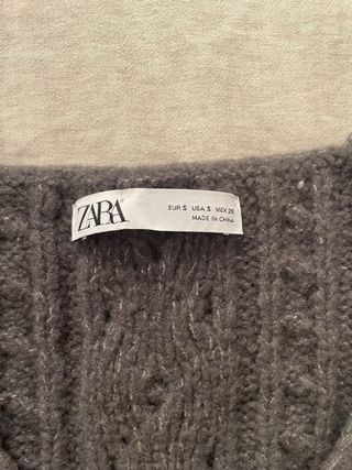 Chaleco Zara punto trenzado.