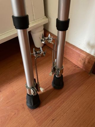 muletas con crampones. precio original 66 euros