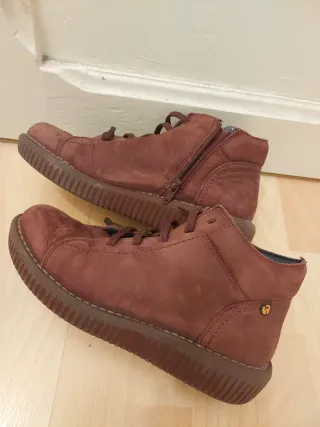 Botines granates talla 39