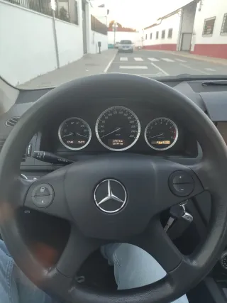 Mercedes Benz  c200 2008
