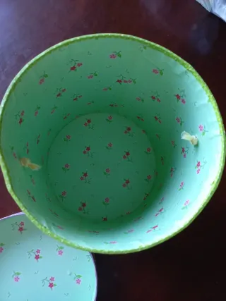 Caja de almacenaje de cartón tipo sombrerero