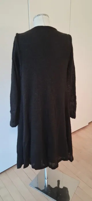 Abito e cardigan, completo in maglia nero