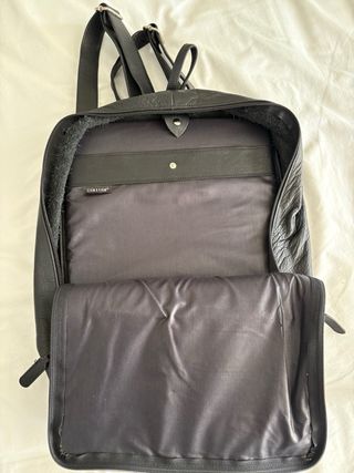 Mochila de cuero negra