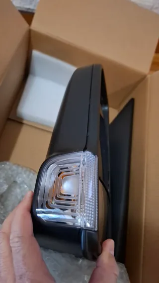 Espejo Retrovisor Izq. Mercedes Sprinter 19-24