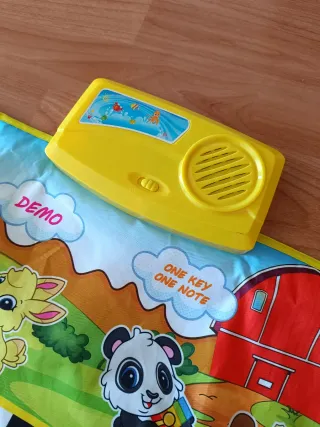 Piano de suelo musical infantil