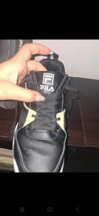 Scarpe Fila nere e bianco
