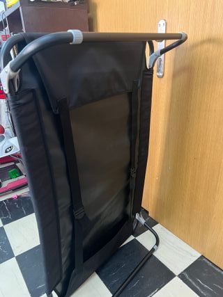 Cama elevada para perros impermeable