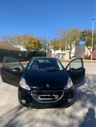 Peugeot 208 2013