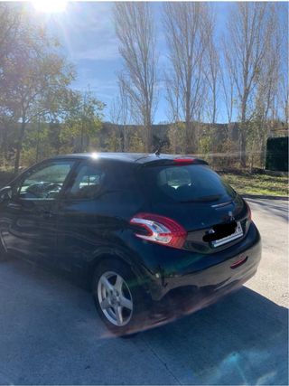 Peugeot 208 2013