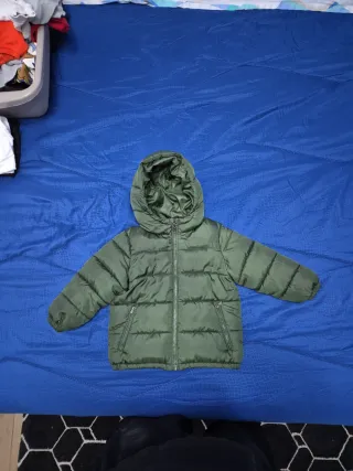 Giubbotto bambino verde con cappuccio