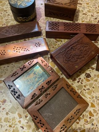 Cajas de madera decoradas y 3 marcos de fotos