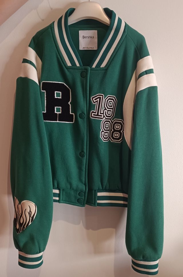 Chaqueta Bershka Verde