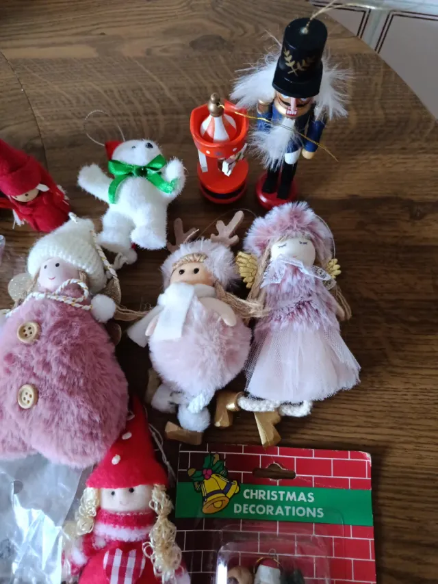 Variedade de Enfeites de Natal