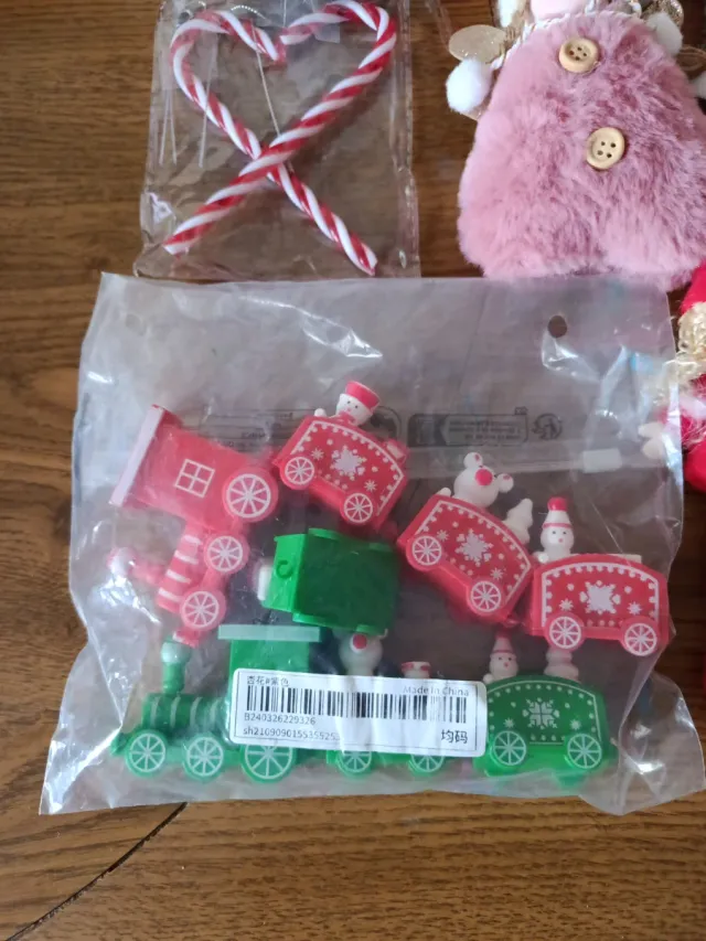 Variedade de Enfeites de Natal