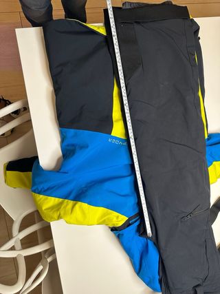 Chaqueta y pantalón de esquí Spyder. Talla 16