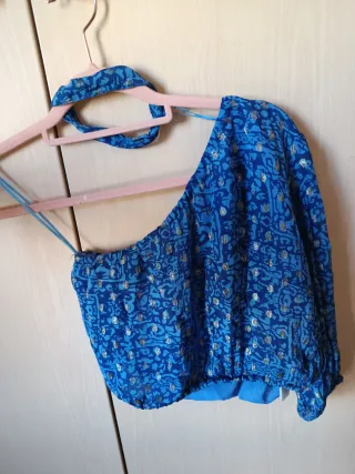 Top Brownie Azul y Dorado Asimétrico