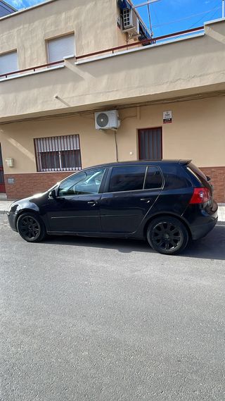 Volkswagen Golf 2004