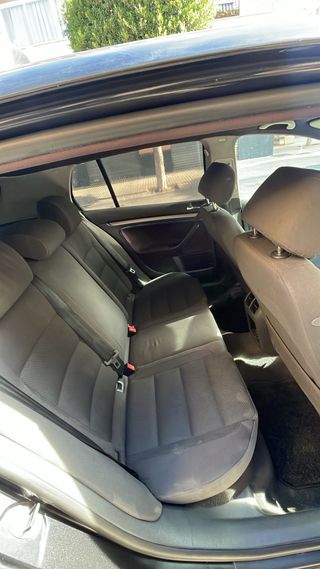 Volkswagen Golf 2004