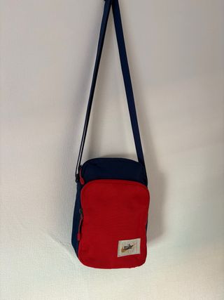 Bandolera Nike Roja y Azul