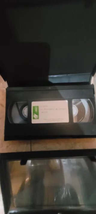 Lote 4 Películas VHS (Español)