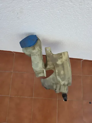 Depósito Limpiaparabrisas y Lavafaros audi a4 b7