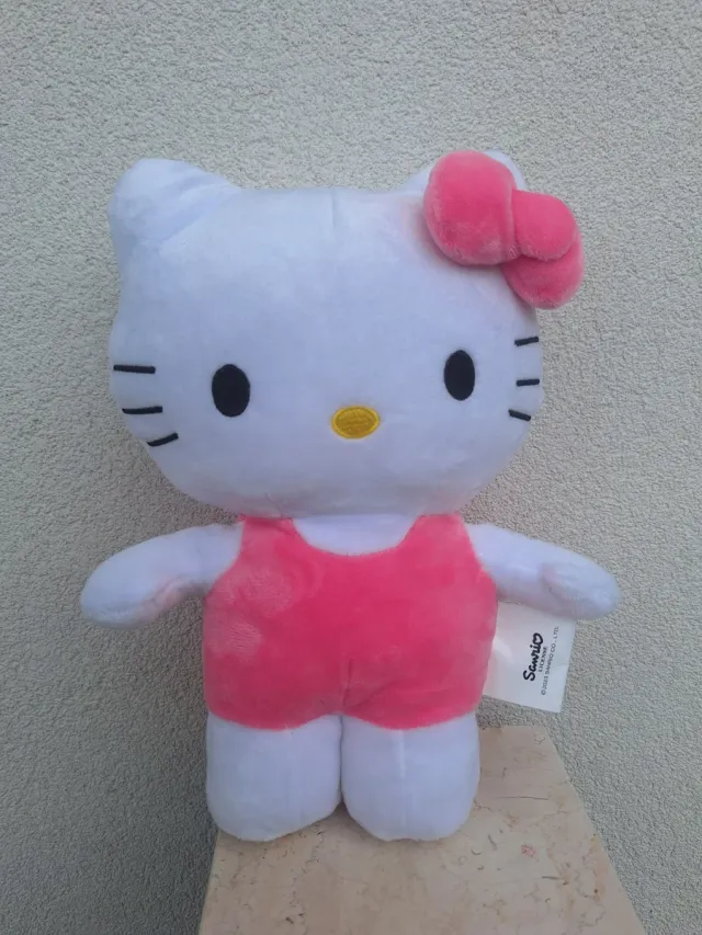 Peluche Hello Kitty, Sanrio