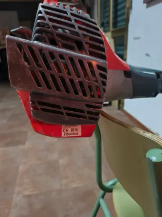 Oleo-Mac BC240