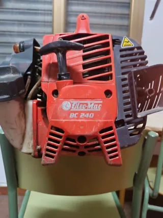 Oleo-Mac BC240