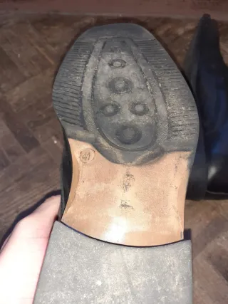 Elegantes zapatos de vestir negros,n41 buen estado