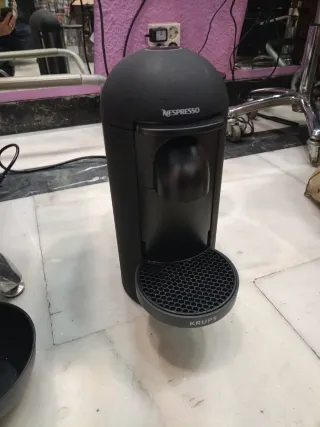 Cafetera Nespresso Krups Negra