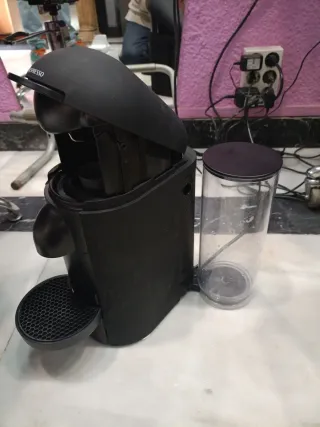 Cafetera Nespresso Krups Negra