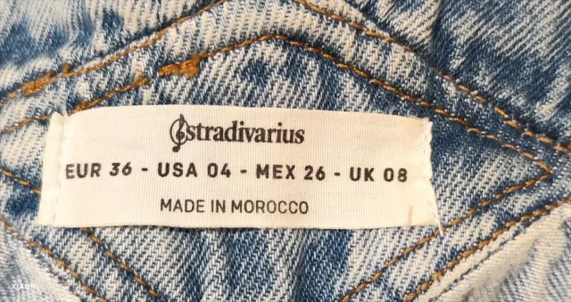 Mono vaquero desgastado