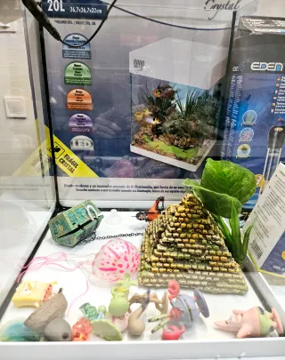 Acuario ICA Nano Aqualed 20L + Accesorios