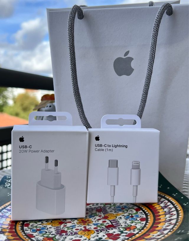 Caricabatterie completo iPhone originale Apple nuovo