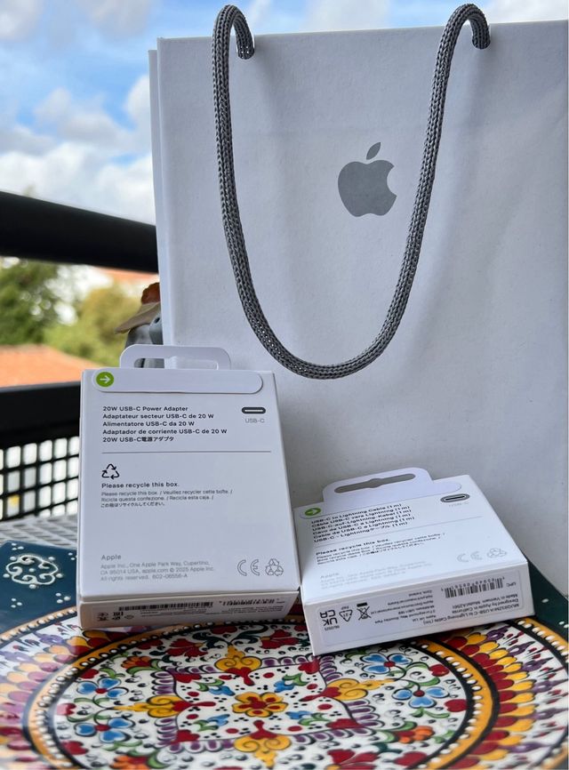 Caricabatterie completo iPhone originale Apple nuovo