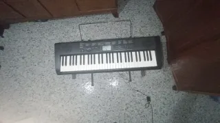 Tastiera Casio CTK-1150 con supporto