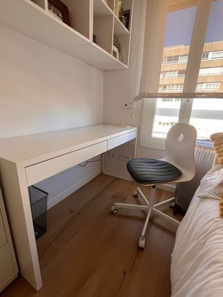 Mesa escritorio y silla despacho Blanca