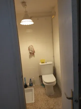 Local comercial en alquiler en Calafell Playa.